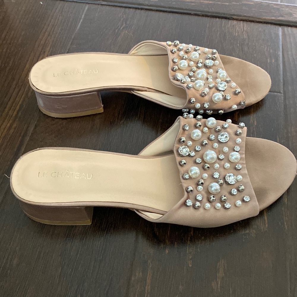 Bedazzled low heel sandals - Picture 1 of 4